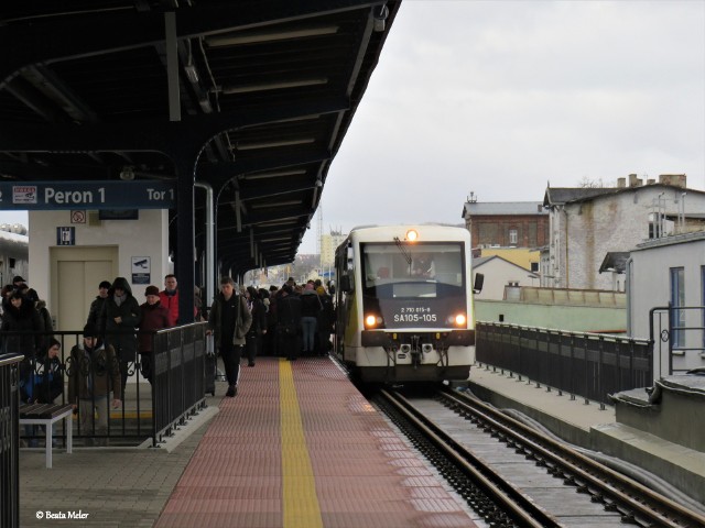 Rzecznik prasowy PolRegio, Paweł Nijaki twierdzi też, że na trasie do i z Poznania oraz z Gorzowa w kierunku Zielonej Góry i Zbąszynka podstawiane szynobusy są optymalnie dostosowane do liczby pasażerów podróżujących na danej trasie.