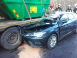 Groźny wypadek na krajowej drodze koło Malechowa. Jedna osoba została ranna