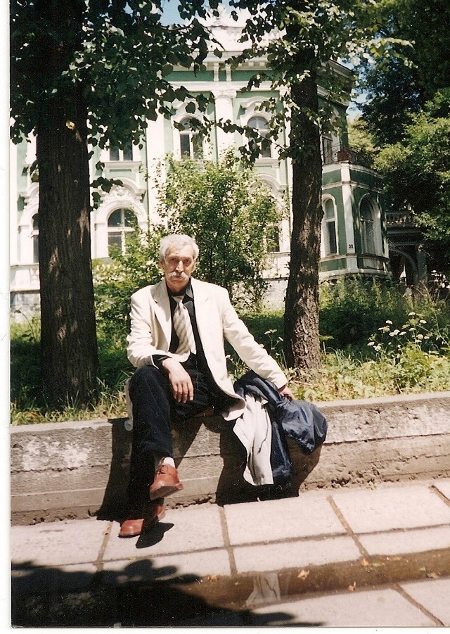 Prof. Władysław Panas (1947-2005) w czasie swojej ostatniej wizyty w Drohobyczu, mieście Brunona Schulza.
