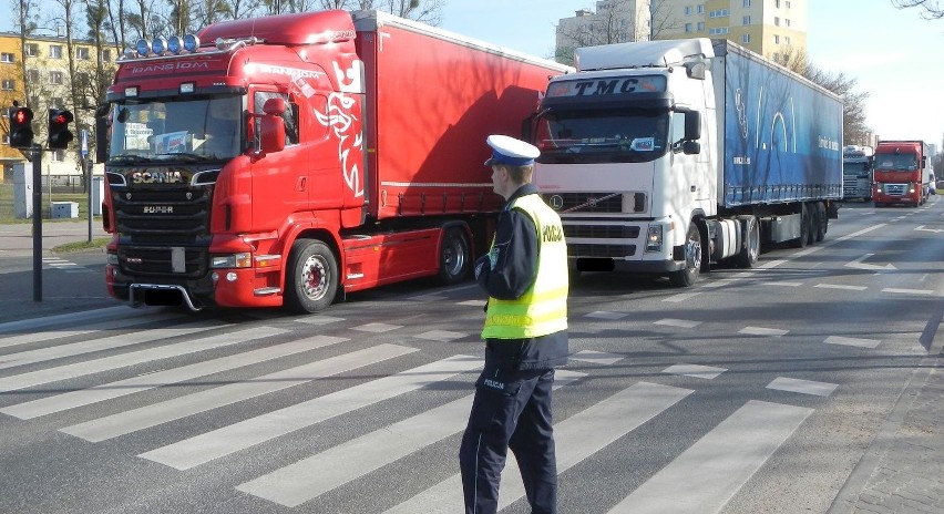 - Dlatego będziemy protestować. Przejazdy ciężarówek będą...