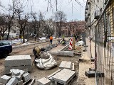 Mielczarskiego z Łodzi w przebudowie. Już widać kształt nowej ulicy, zmienia się w woonerf, miejski salon
