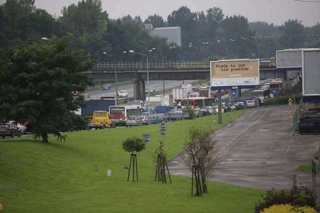 Wypadek na DK86 w stronę Katowic i ogromne korki