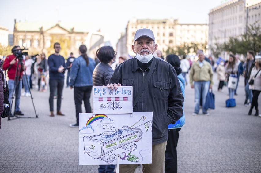 Takie demonstracje jak w Poznaniu, odbywają się w całym...