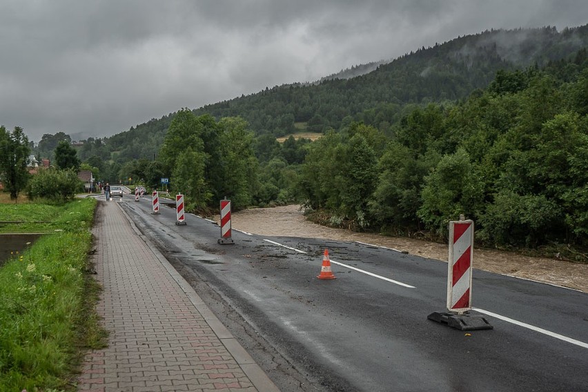 Limanowszczyzna. Mieszkańcy walczą ze skutkami ulewnych deszczy