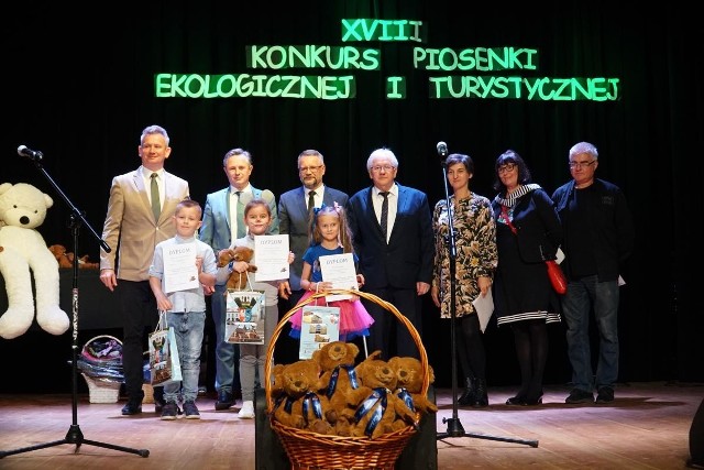 Osiemnasta edycja Konkursu Piosenki Ekologicznej i Turystycznej odbyła się 24 października na deskach Kina Świt w Zwoleniu.