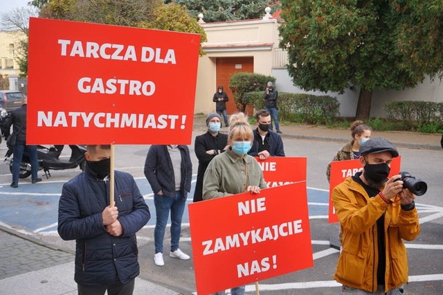 - Czas goni. Nie mamy możliwości przeciągania zmian - argumentuje Adam Abramowicz, rzecznik Małych i Średnich Przedsiębiorstw oraz były poseł PiS z Białej Podlaskiej