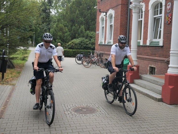 Ruszają policyjne patrole rowerowe w powiecie lublinieckim....