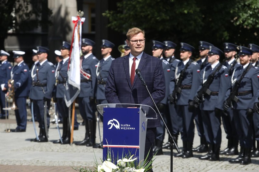 Wiceminister sprawiedliwości Michał Woś brał udział w...