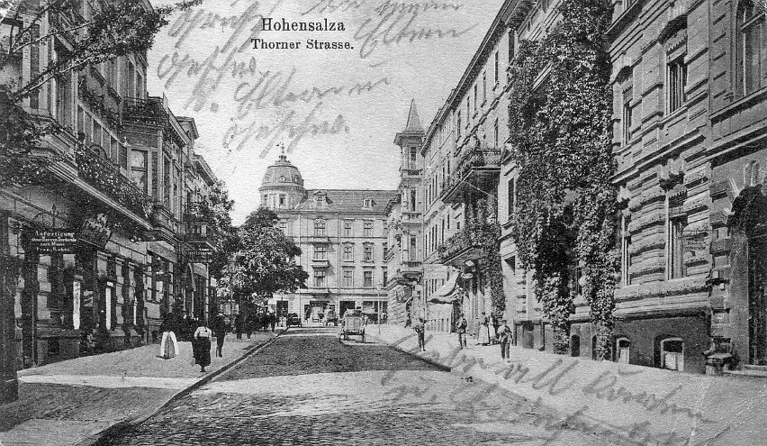 Widok z oryginalnym zdjęciem ul. Toruńskiej...