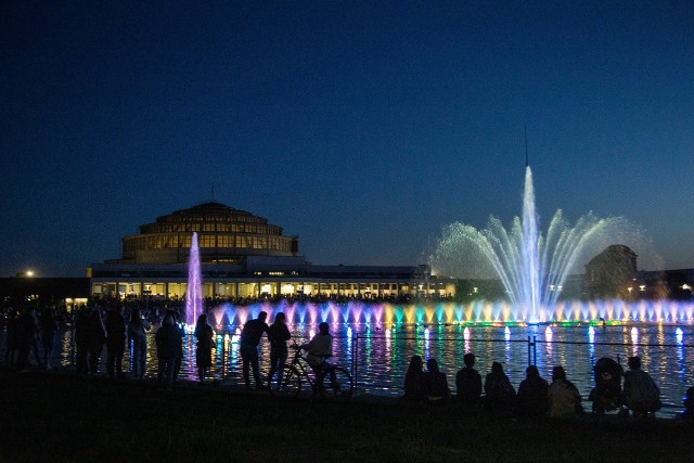 W sobotę (15 maja) rozpoczął się sezon na spektakle fontanny multimedialnej przy Hali Stulecia we Wrocławiu.