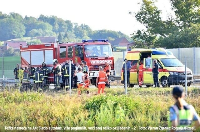 Do wypadku autokaru z polskimi pielgrzymami  doszło w sobotę nad ranem na autostradzie na północ od Zagrzebia. Więcej na kolejnych zdjęciach