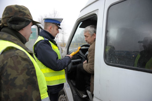 Za zbyt szybką jazdę policja zabierze prawo jazdy