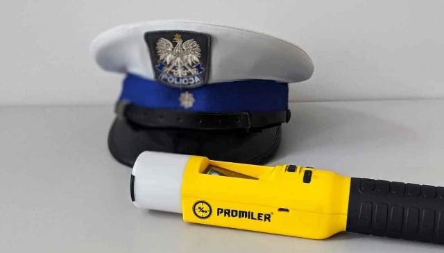 W Oleszycach policjantka po służbie zatrzymała pijanego kierowcę bmw.