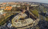 Hilton we Wrocławiu. Budują już przedostatnie piętro (ZDJĘCIA LOTNICZE)