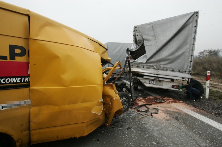 Wypadek na A4, 10.03.2016. Autostrada zablokowana