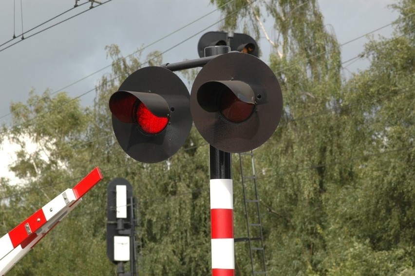Uwaga kierowcy! Przejazd kolejowy w miejscowości Skroniów w...
