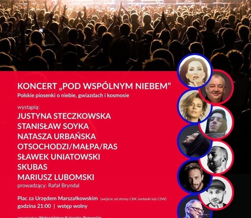 ► Koncert Pod Wspólnym Niebem na placu za Urzędem...