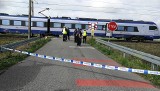 Tragiczny wypadek na przejeździe kolejowym niedaleko Włocławka. Zginęła rowerzystka z dziećmi [zdjęcia]