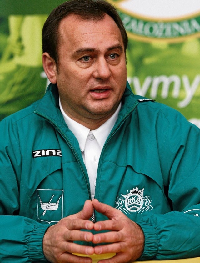 Trener Stanisław Jaszczak to specjalista od treningu ze średniodystansowcami