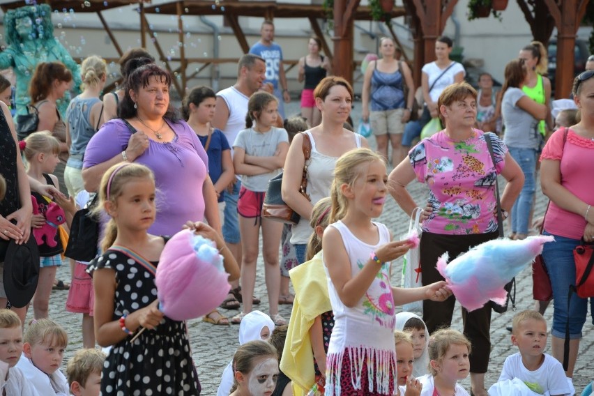 Nocy z Duchami zawsze towarzyszy świetna zabawa