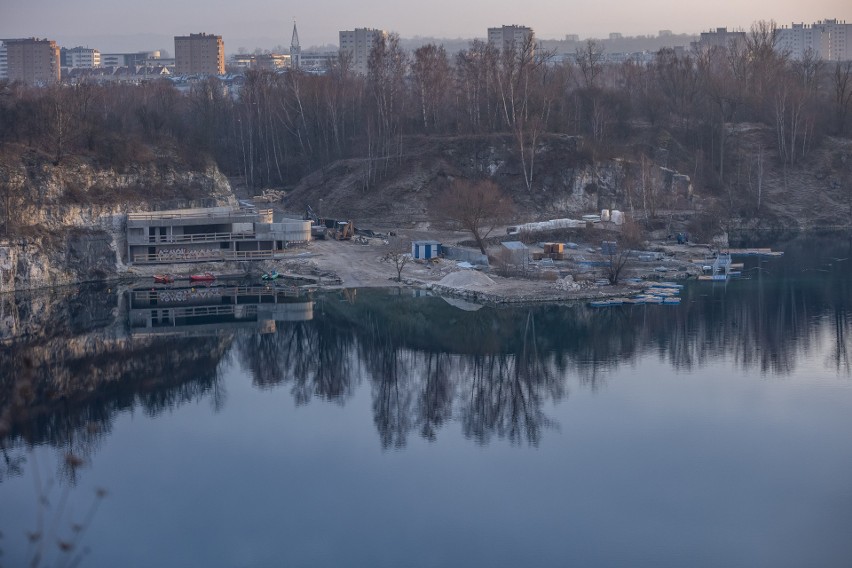 Park Zakrzówek. Co zostało do zrobienia, jak zmieniły się terminy i koszty [ZDJĘCIA]