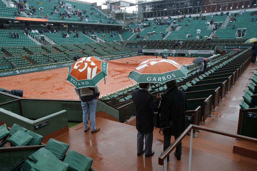 Roland Garros: stało się niemożliwe, Radwańska przegrała [RELACJA LIVE]