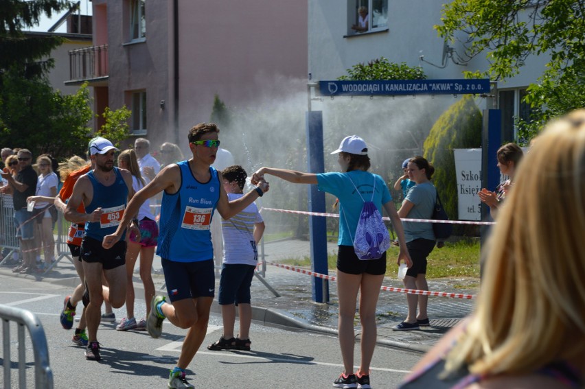 Około 700 zawodników stanęło na starcie V Nyskiego Biegu na...