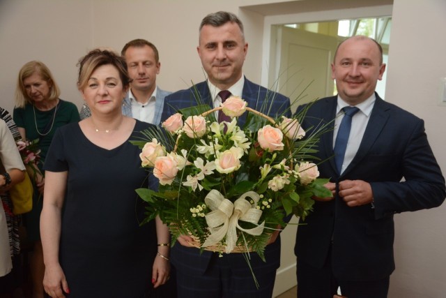 - Chciałbym bardzo serdecznie podziękować wszystkim za współpracę – mówił burmistrz Dariusz Meresiński. – Udało nam się zrealizować budżet, w którym było bardzo wiele inwestycji  zaznaczał.