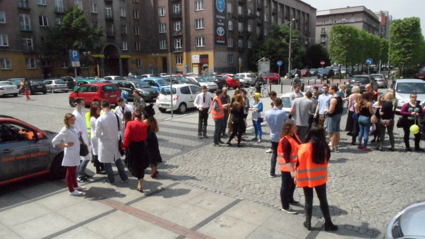 Juwenalia Zagłębiowskie 2015: Korowód studentów na ulicach...