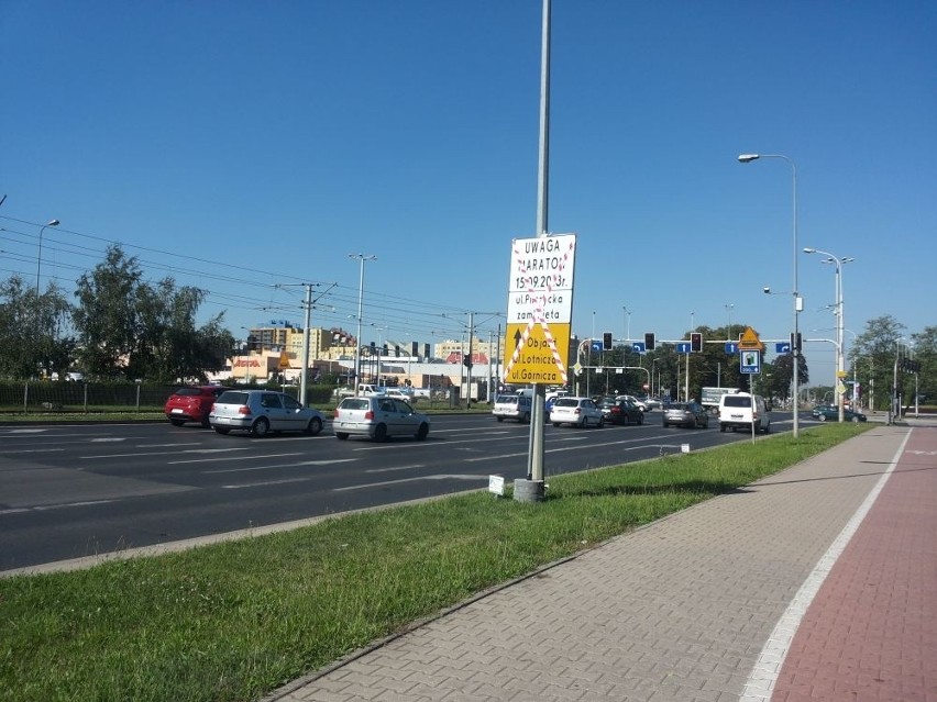 Maraton Wrocław dopiero w niedzielę, ale znaki ostrzegawcze już stoją [ZDJĘCIA]