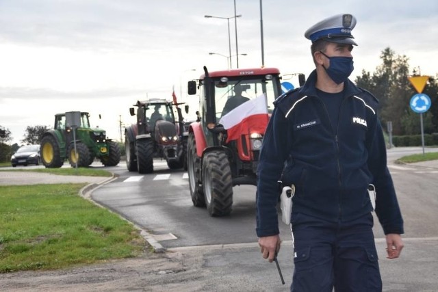 Tak wyglądał protest rolników w Wągrowcu.Kolejne zdjęcie -->