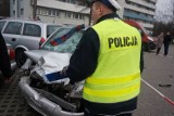 Koszmarny wypadek w Katowicach na Tysiącleciu: Kobieta zjechała na chodnik i zabiła przechodnia?