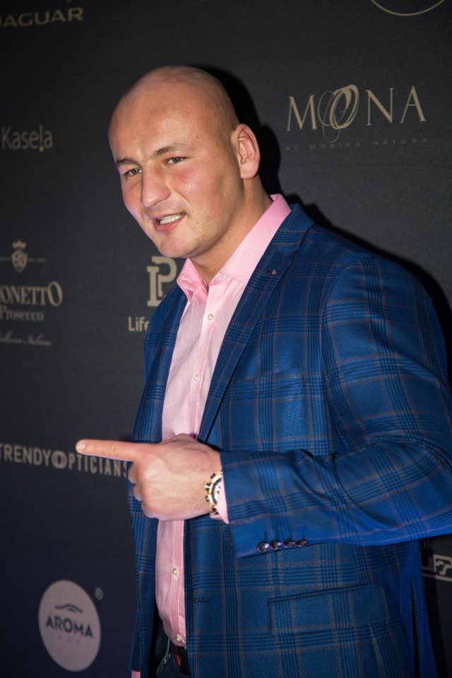 5 lutego Artur Szpilka wziął udział w stolicy w... pokazie mody