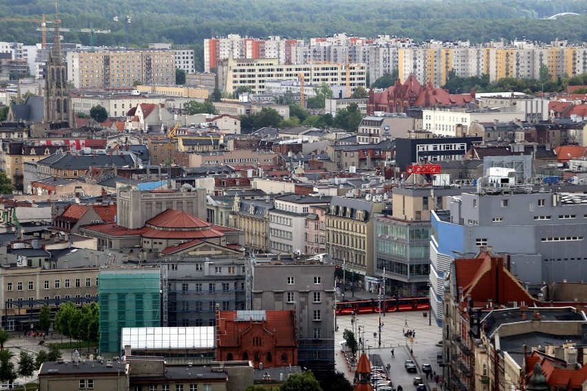 Widok na Katowice z wieżowca Stalexportu, lipiec 2020....