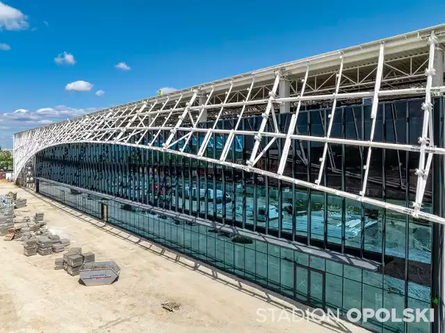 Elewacja stadionu opolskiego od strony ul. Technologicznej.