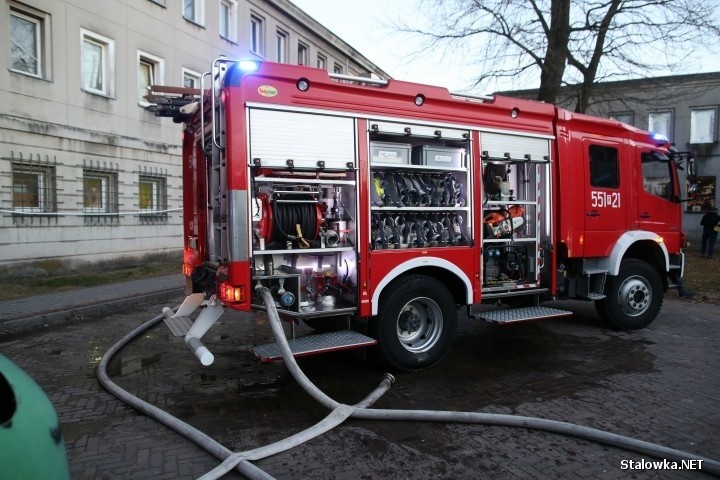 Pożar w Stalowej Woli. Nie żyje około 65-letni mężczyzna, lokator "perszinga" - znaleziono zwęglone zwłoki (ZDJĘCIA)
