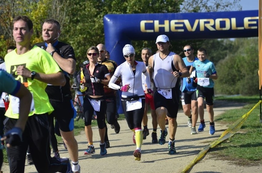 Duatlon Xdu 2014: Biegali i jeździli w Lasku Marcelińskim...