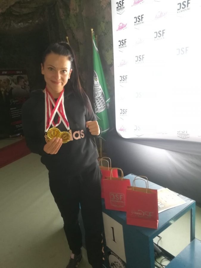 Policjantka z Łodzi znokautowała konkurencję na zawodach kickboxingu 