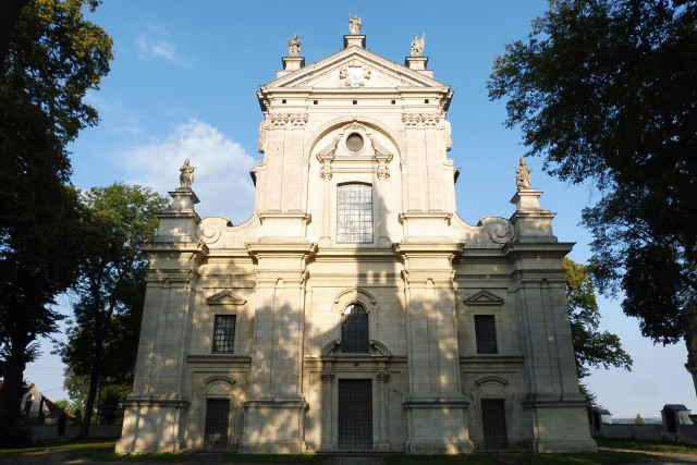 Kościół Świętego Ducha i Matki Boskiej Bolesnej w Młodzawach Małych.