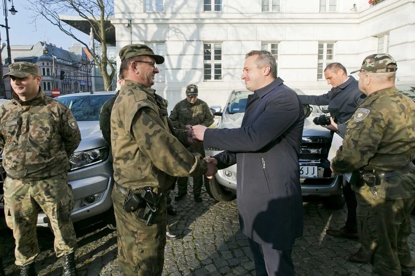 Strażnicy rybaccy z regionu dostali terenowe auta warte prawie 150 tys. złotych