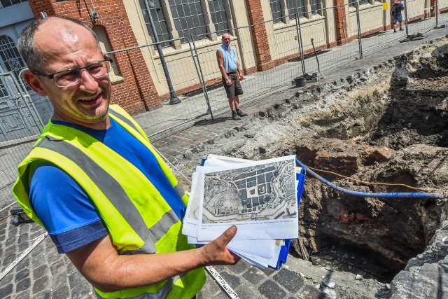 W czwartek (21.07) w centrum Bydgoszczy natrafiono na mury starego kościoła ewangelickiego, zburzonego w 1903 roku. Stało się to podczas budowy kanału retencyjnego prowadzonego przez Miejskie Wodociągi i Kanalizację. Na miejscu jest archeolog, Andrzej Retkowski