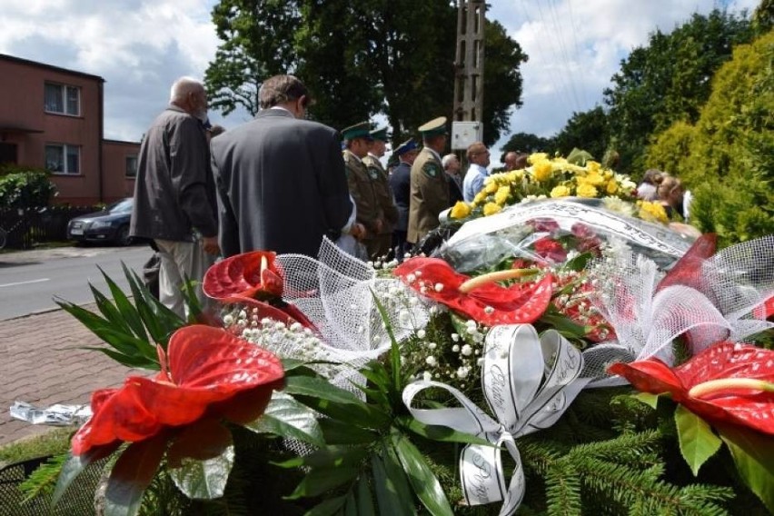 Sztutowo. Wzruszające pożegnanie wójta Stanisława Kochanowskiego [ZDJĘCIA]