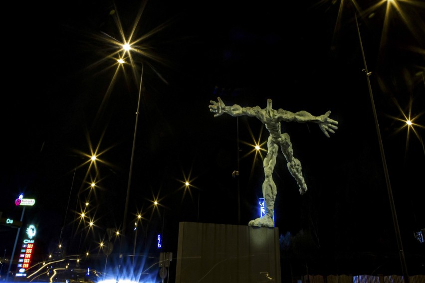 - Mając na uwadze lokalizację, szukałem motywu nawiązującego...