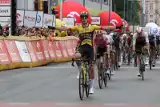 Kolarstwo. Olav Kooij zwyciężył czwarty etap Tour de Pologne. Holender najszybszy w Opolu. Matej Mohorić wciąż liderem