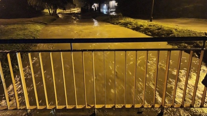 Gmina Gdów. Wody było więcej niż podczas powodzi w 2010 roku. Szkody są bardzo duże