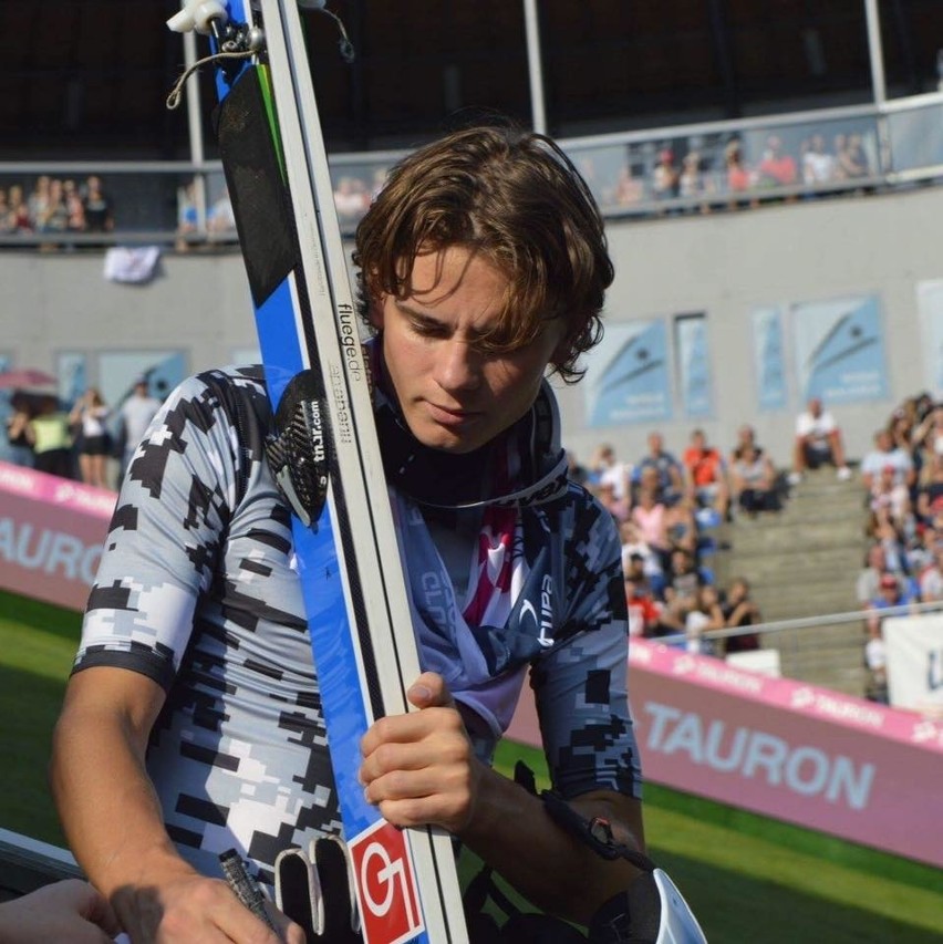 6. Marius Lindvik (Norwegia) – 607 punktów