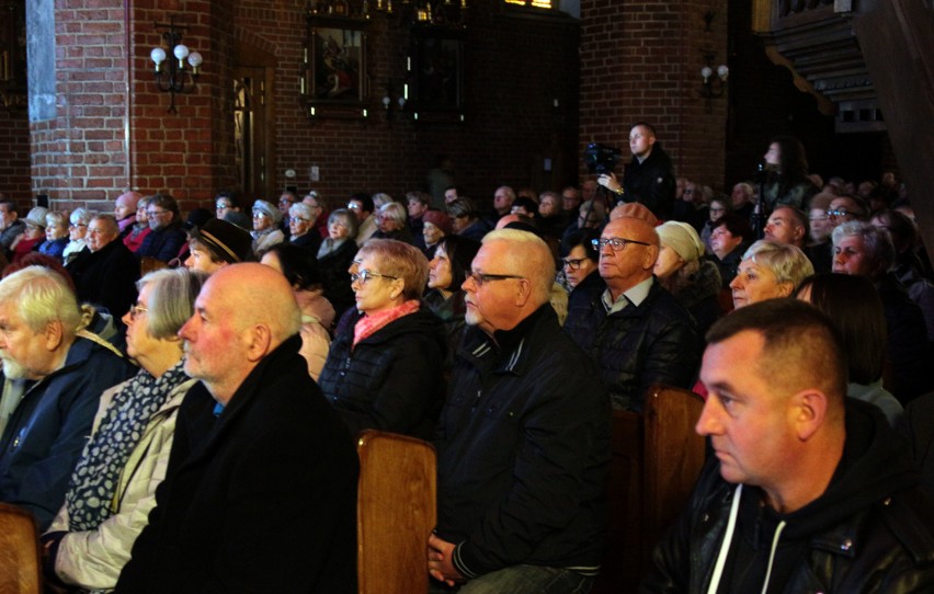 Podczas koncertu "Grudziądzkie Zaduszki Muzyczne" w...