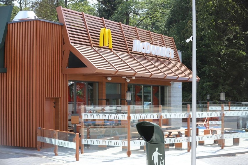 W powiecie skarżyskim powstaje kolejny McDonald's. Otwarcie już we wrześniu. Zobacz zdjęcia