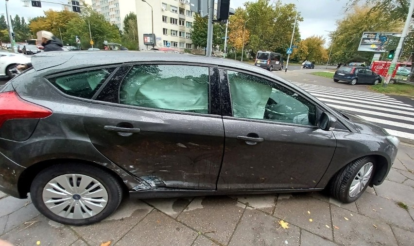 Na szczęście kobieta jadąca focusem ani mężczyzna z fiesty...