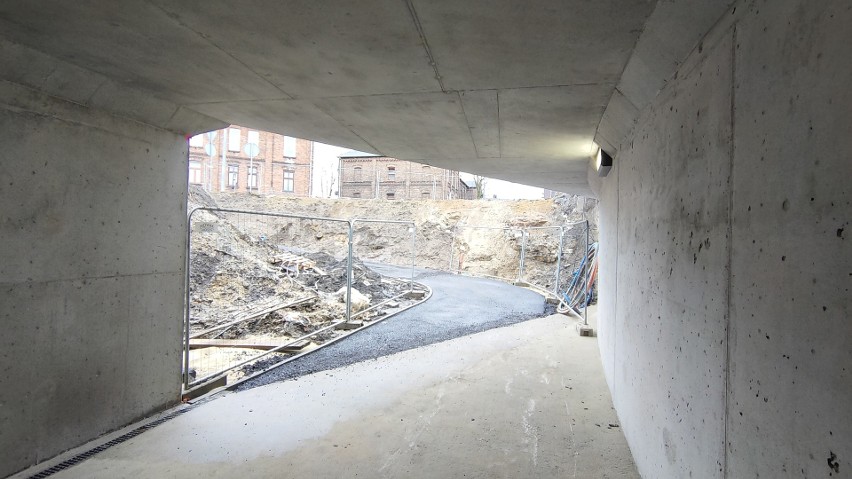 W Dąbrowie Górniczej otwarty został tunel pod linią...
